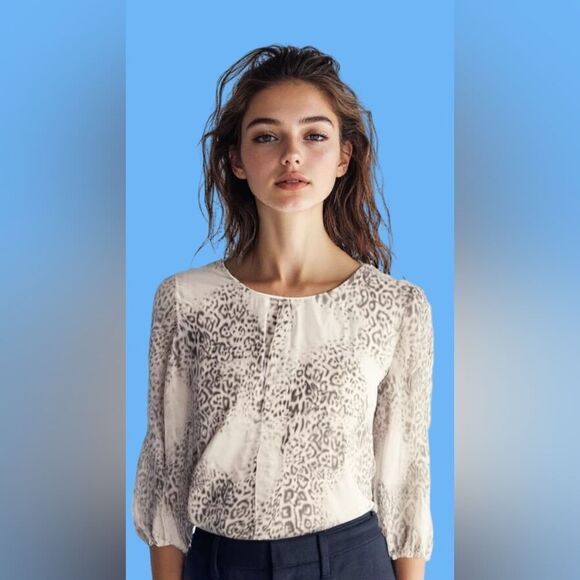 Beautiful...Elena Baldi Gray And White Printed Silk Blouse Size 3X.     Rj-16 - Picture 1 of 6